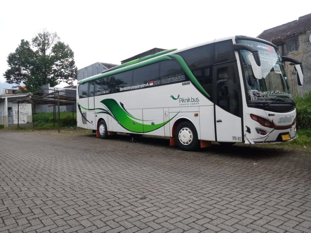 Content image for Sewa Bus Pariwisata Jakarta Murah Untuk Liburan Nyaman